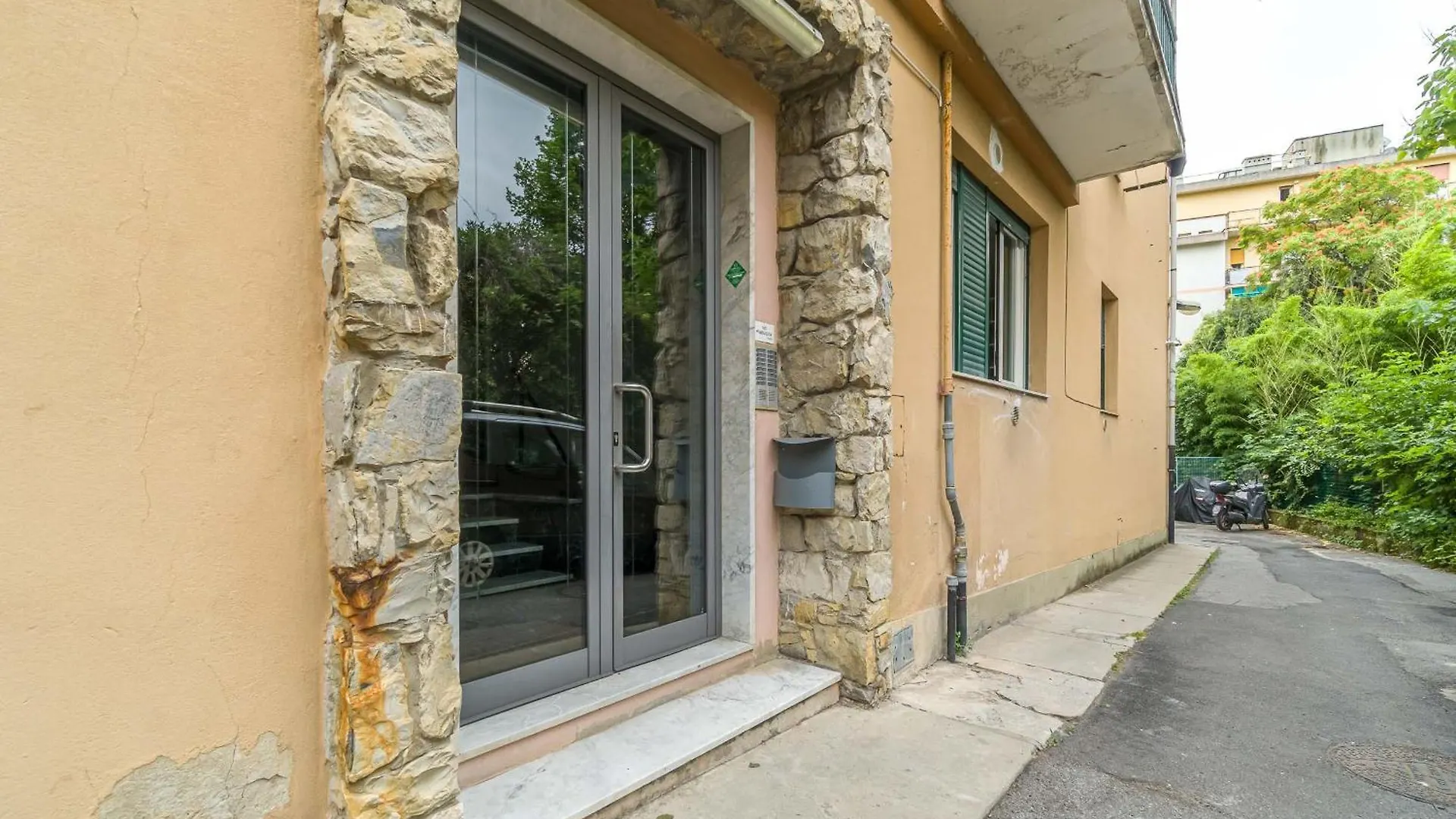 The Fork'S Flat Apartment Genoa